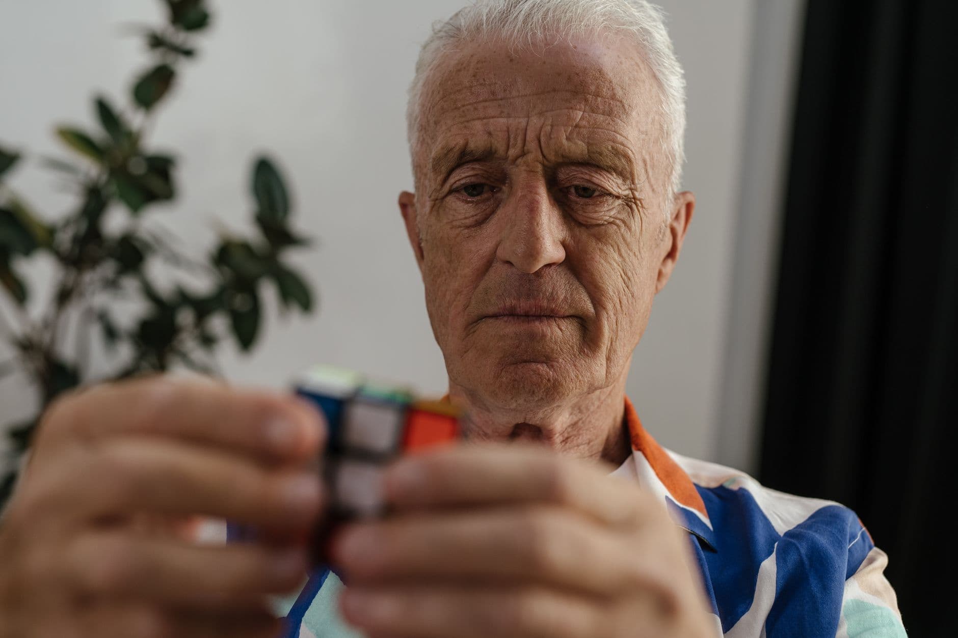 Adiós al sudoku: los nuevos ejercicios que los expertos recomiendan para entrenar el cerebro