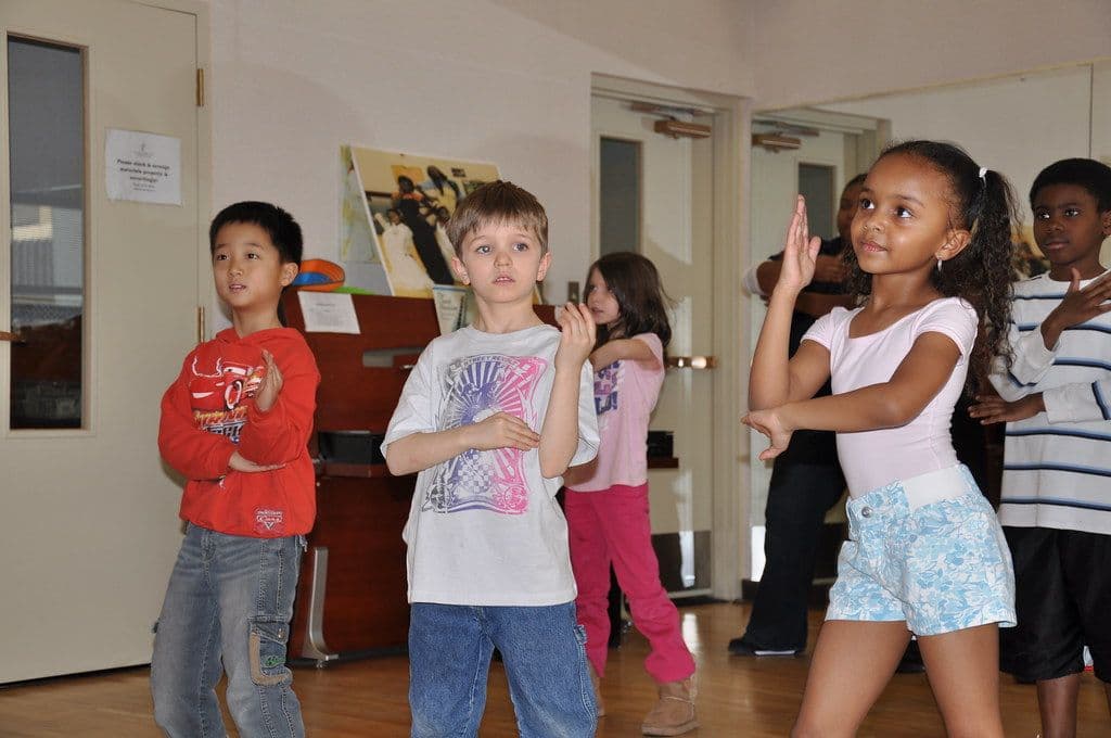 Seis hábitos cotidianos que la ciencia vincula con un corazón más fuerte